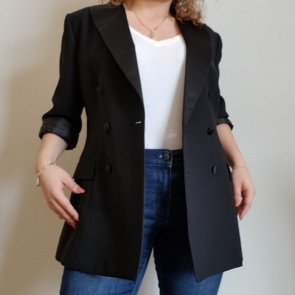 Elie Tahari Black Blazer w/ Satin details